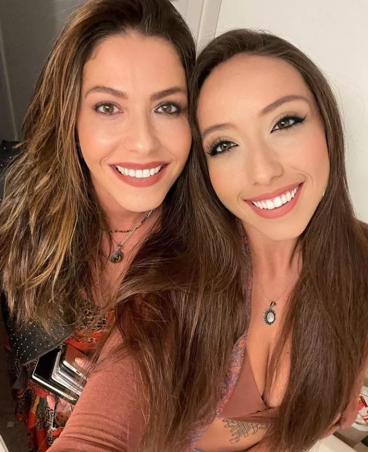 I can't choose. Both absolutely stunning🤩 posted by RealisticOpinion405