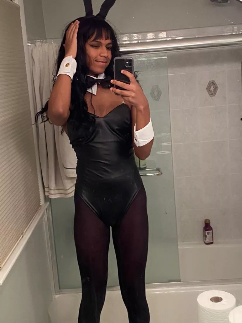 I can’t get enough of this bunny suit posted by Antique_Specific_872