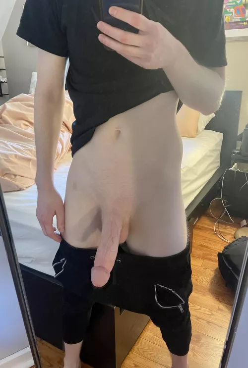 I can’t help but feel like I’m the living embodiment of the stereo type about tall skinny white men. by Lazertheblazer008