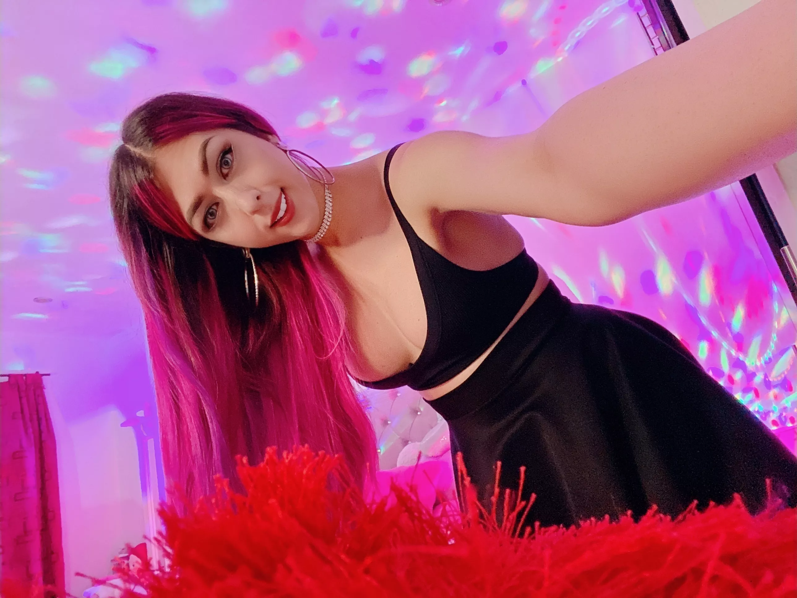 I can't help that I want you 💕💋 posted by LatinaBarbieX