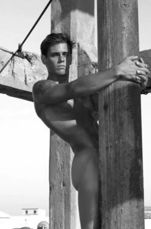 I can’t help worrying about splinters…🤭 by KKwoodhill