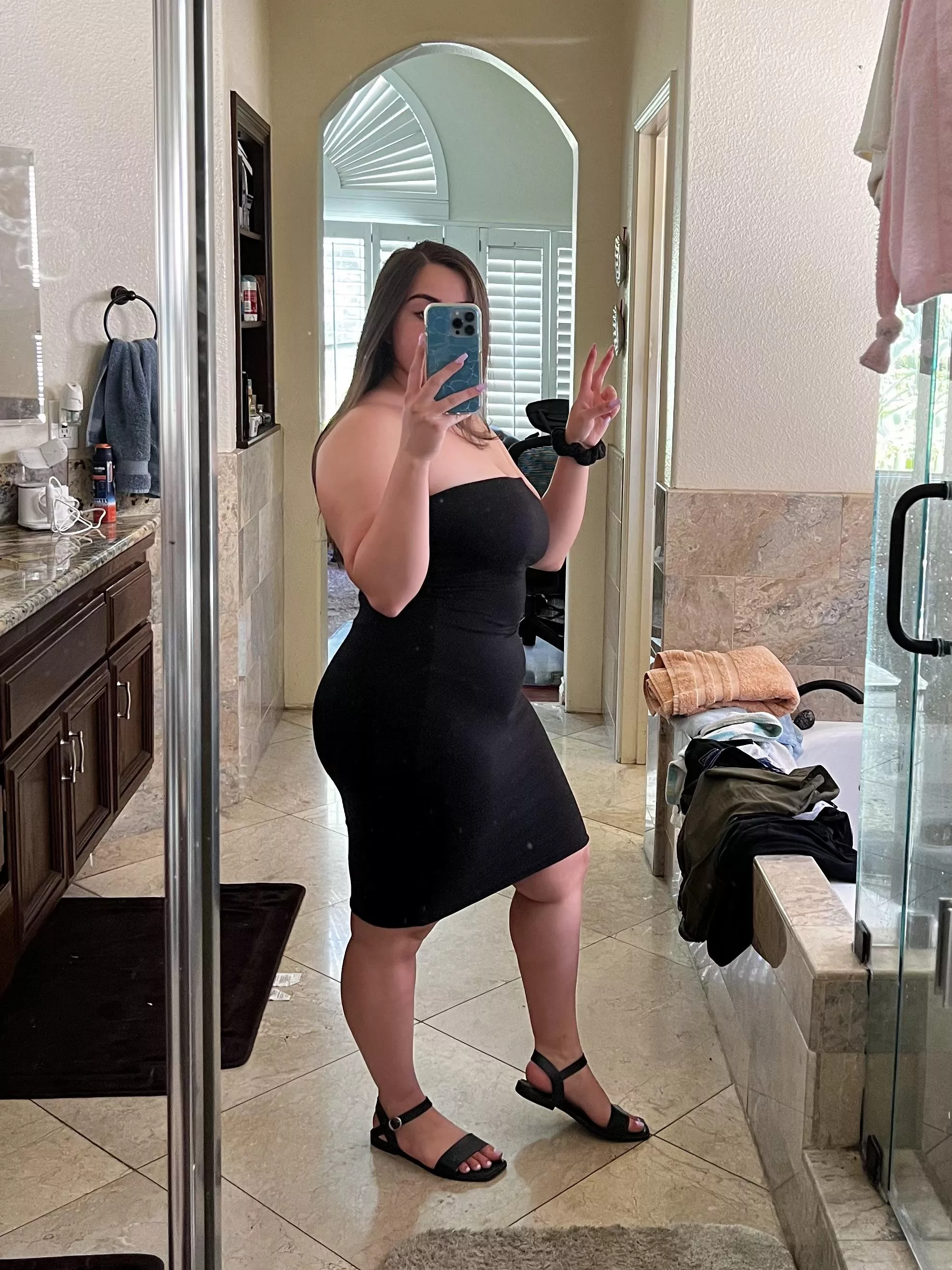 i can’t hide my ass lol posted by IraqiFootMine