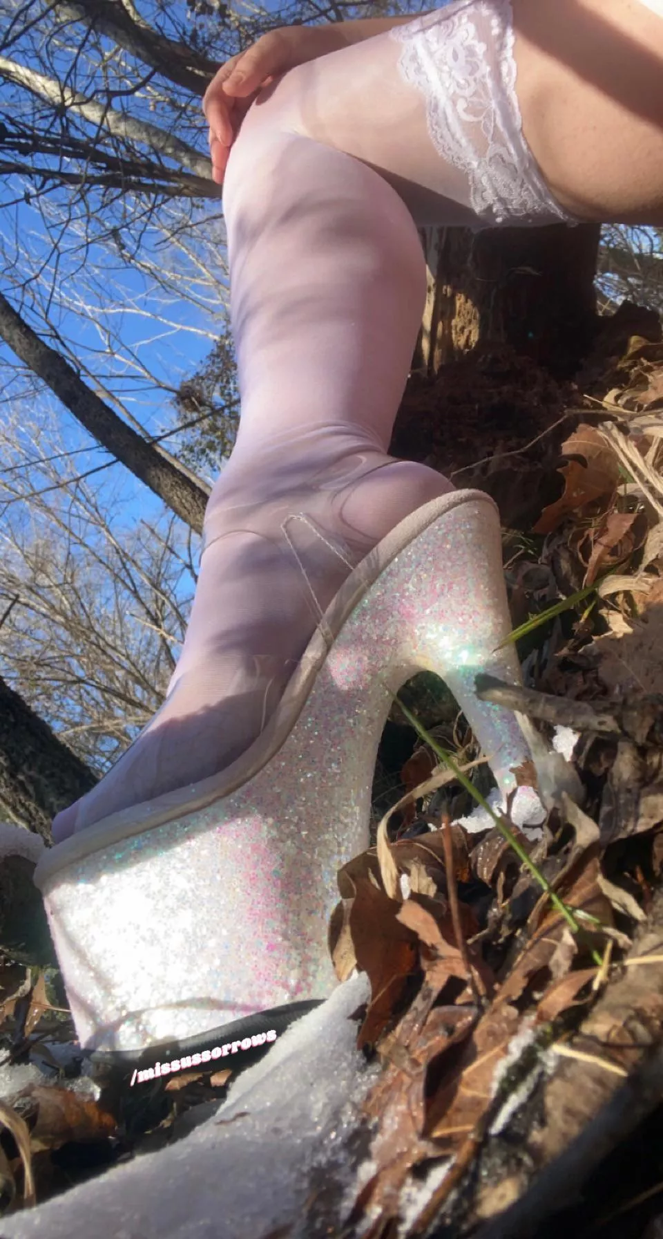 I can’t think of a good caption so just enjoy ! posted by mrs_sorrows