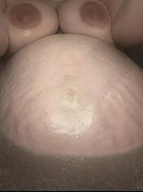 I can’t wait to be this huge again 🥰 by Mammoth-Yesterday378