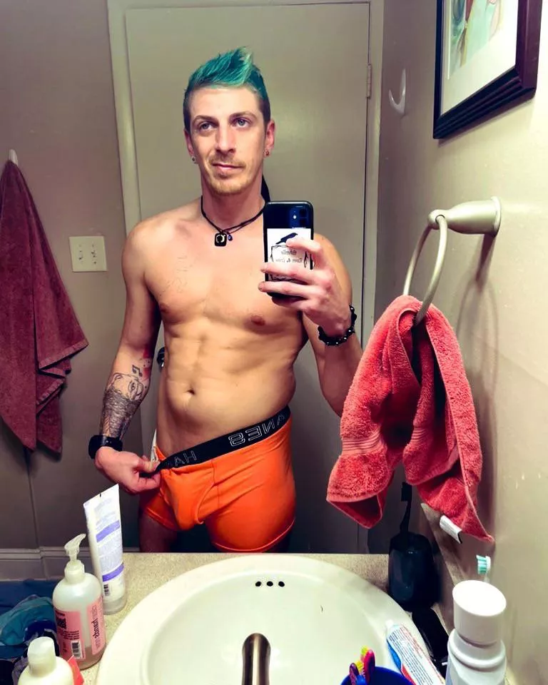 I can’t wait to finish my koi fish and start my other arm 🤩 posted by Sea_Schedule_1275