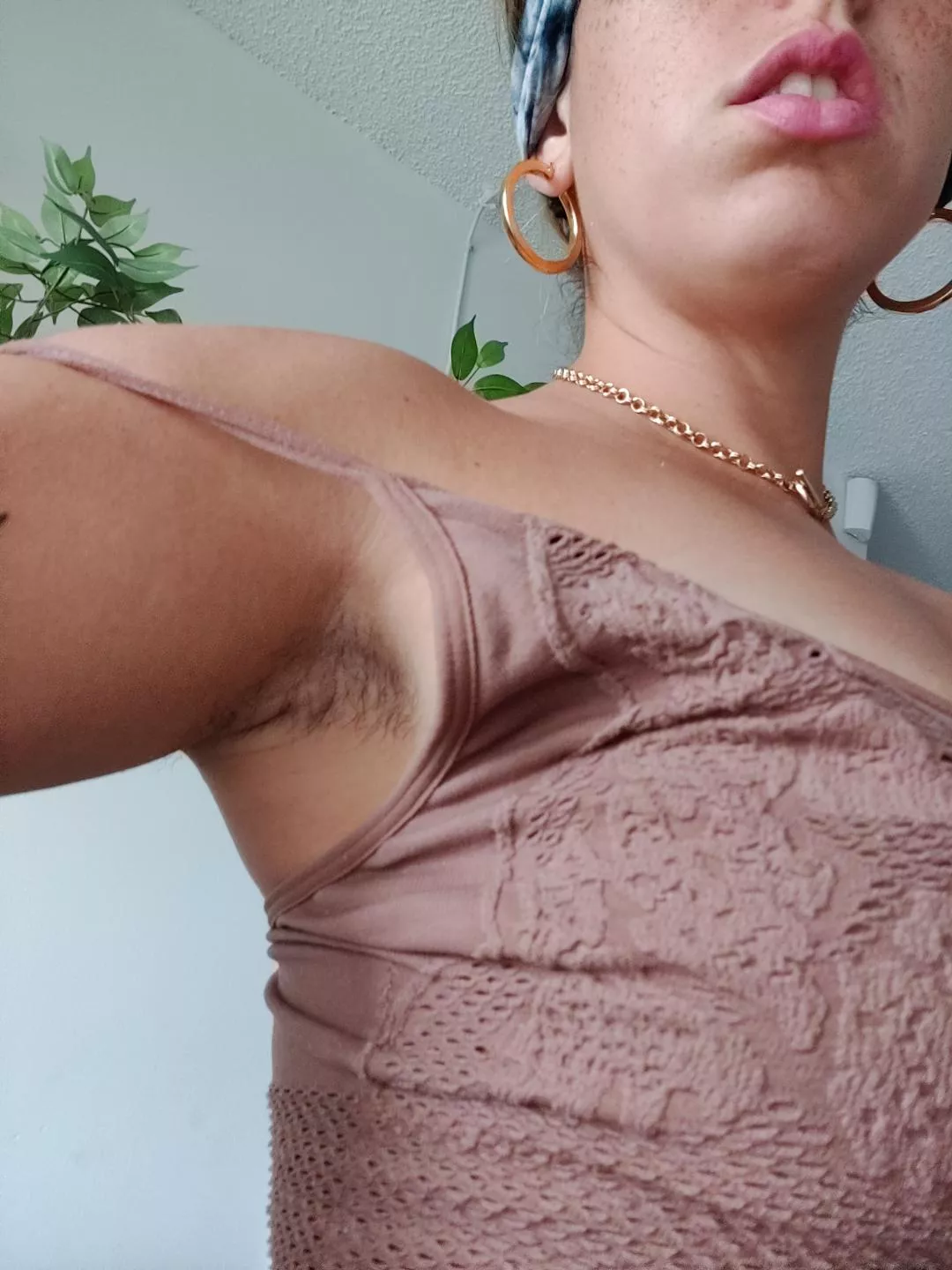 *i caught you staring ☺️ posted by Sad-Strawberry3976