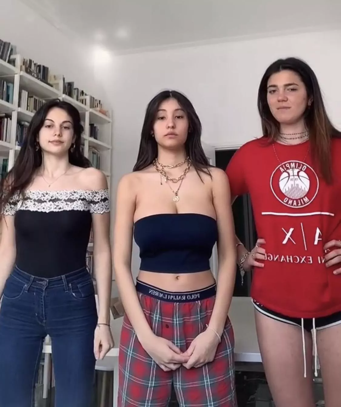 i challenged my friends to pose for this sub posted by thaslyker