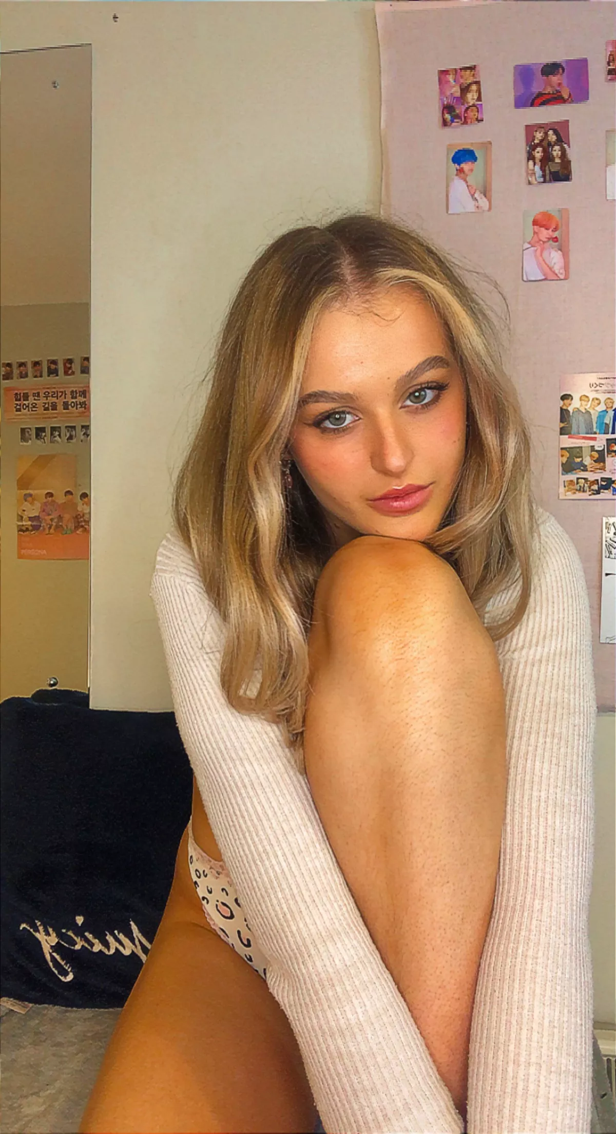 i could be your little slut posted by Lunamoon_x