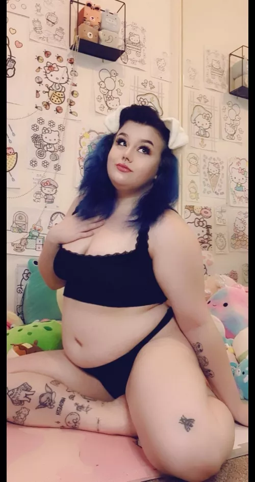 I could get more stuffed.. I think I could.. 💕 by Stoned_Bambi