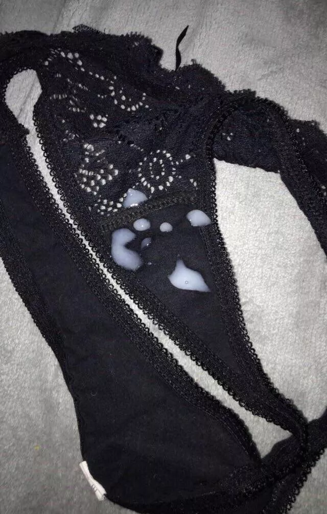 I cum in my step sis panties 💦 posted by Kubizeek