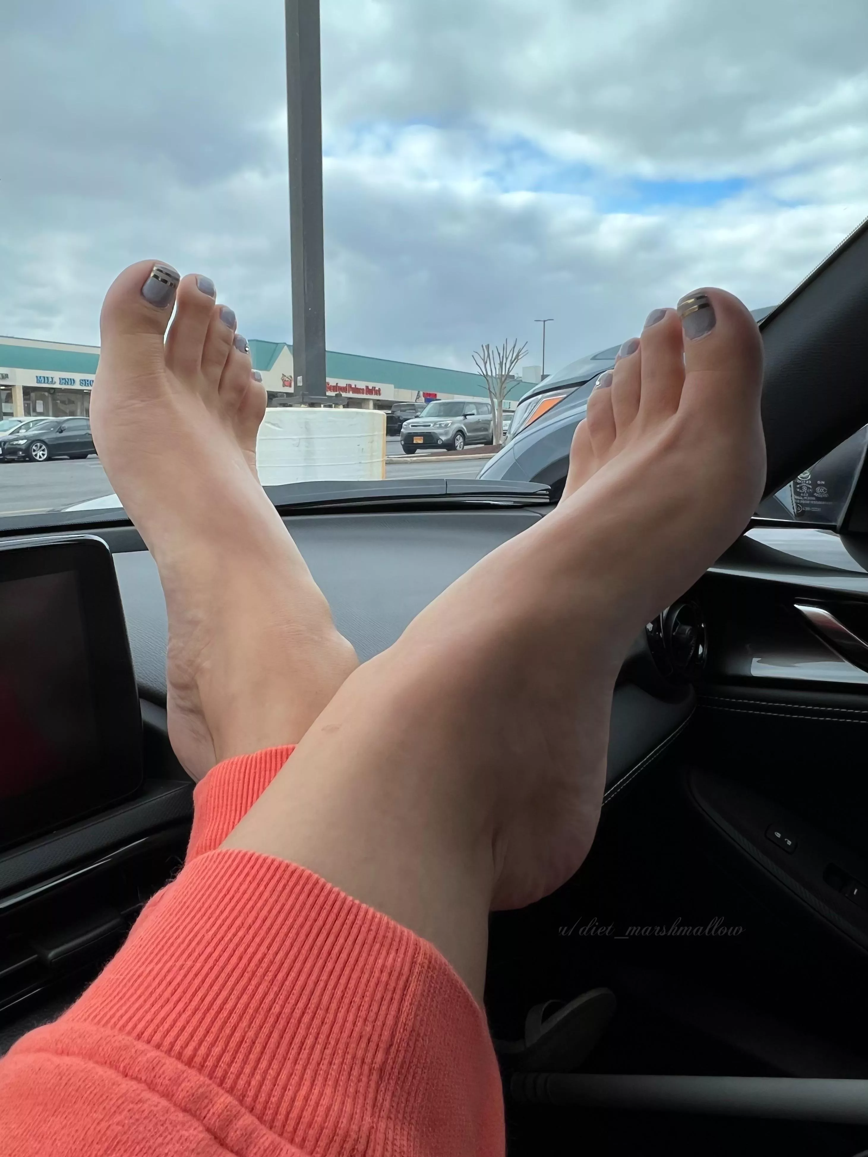 I did my pedi myself ☺️ posted by diet_marshmallow