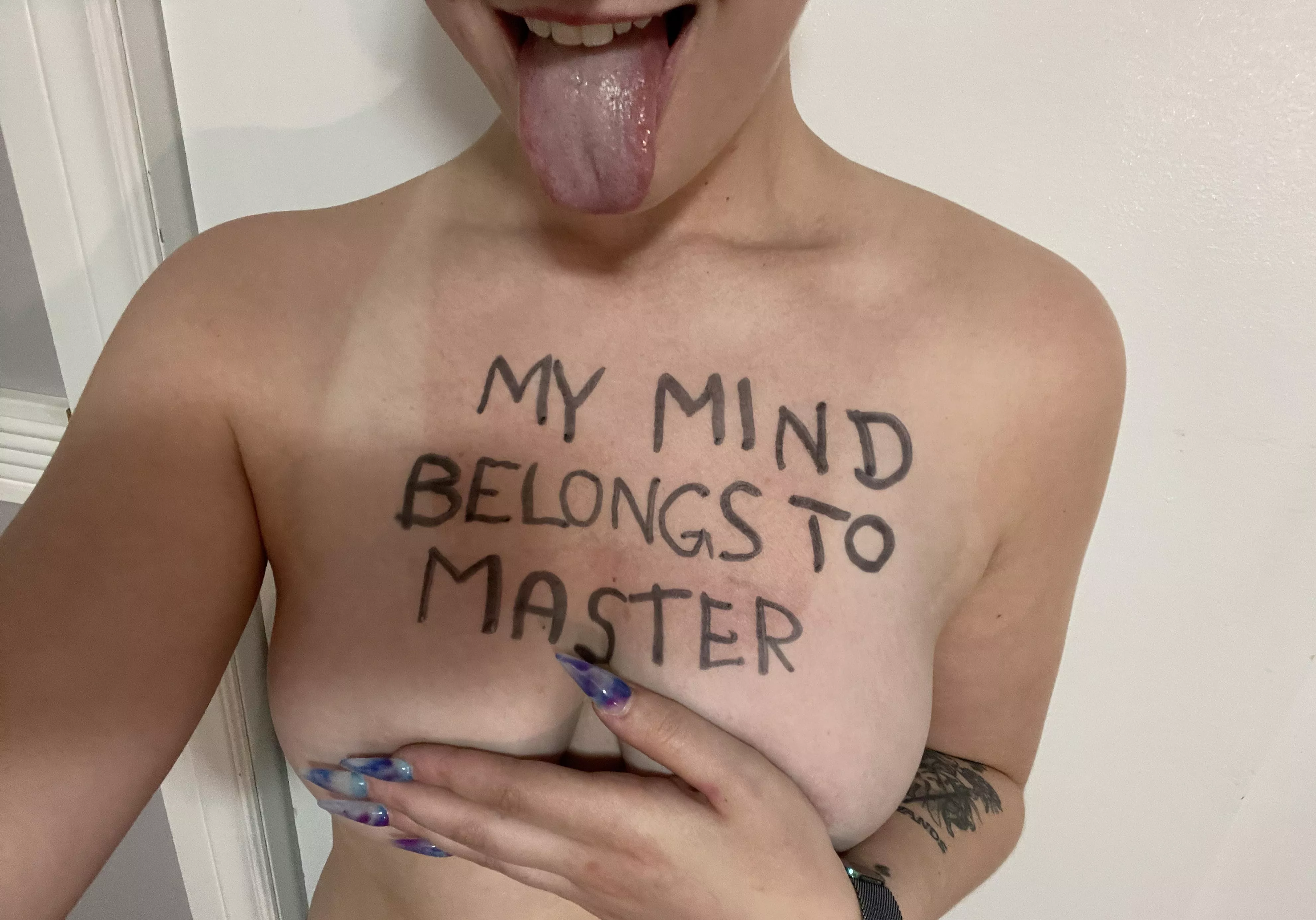 I didn't think I'd drop so easily... I woke up like this with a need to show it off posted by bubblybellax