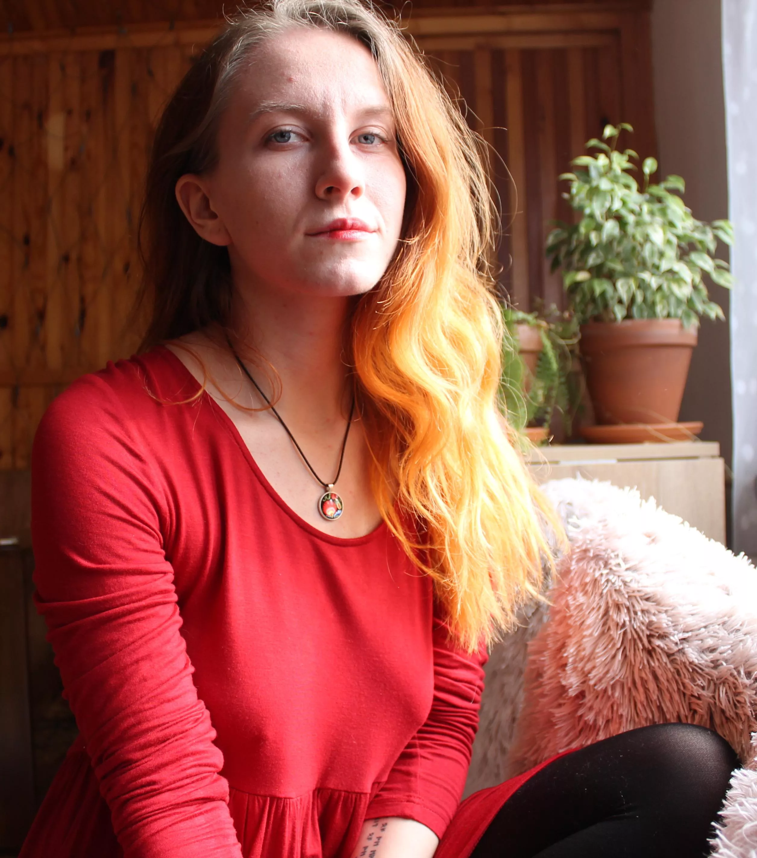 I do love a red dress posted by _StarSpirits