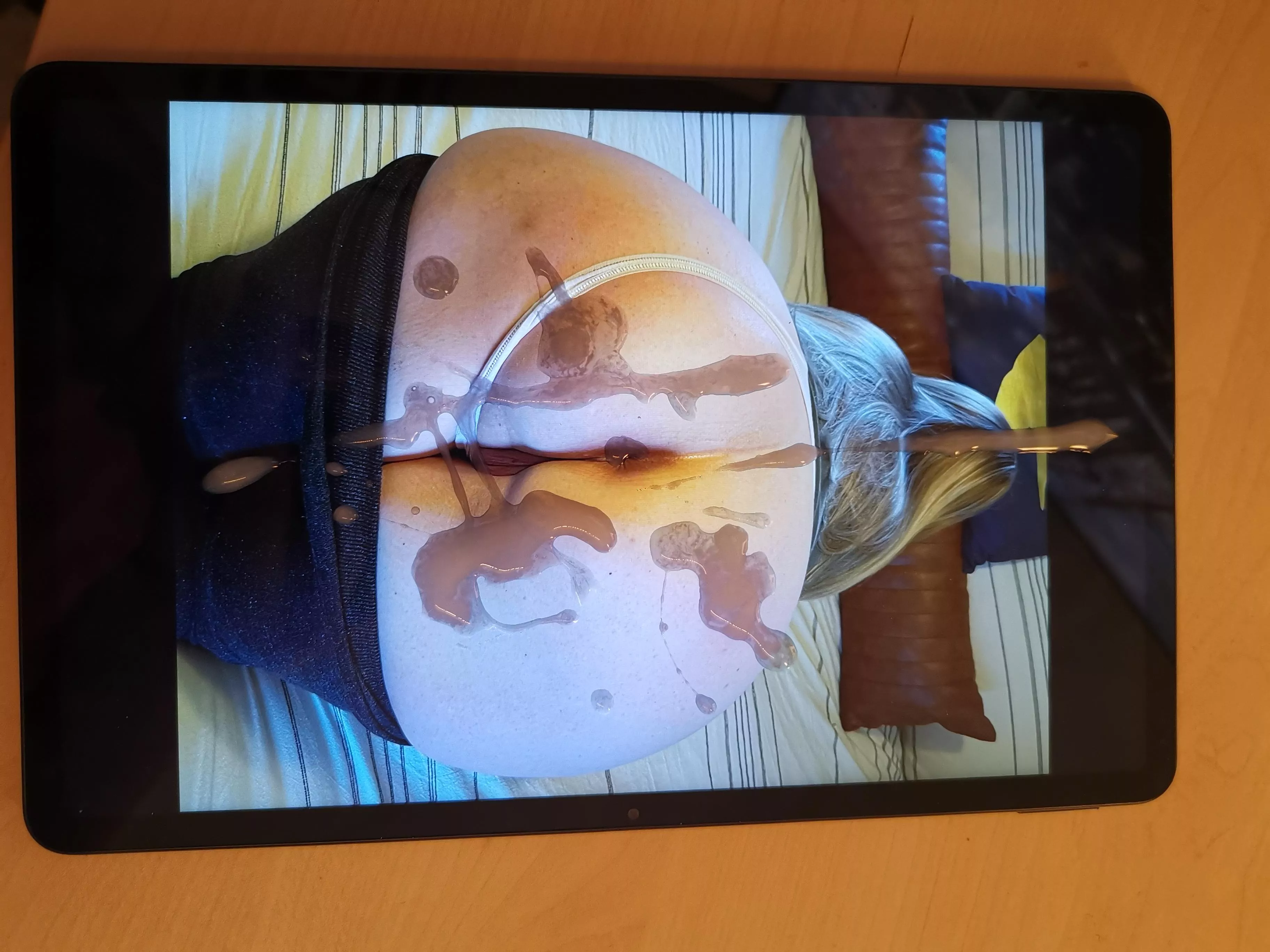 I don't know, but a big ass makes me shoot a big load posted by geaare