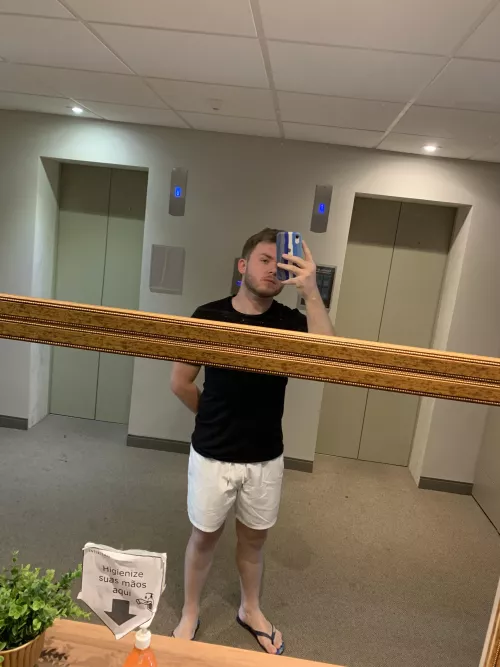 I don’t know what to say. So, hi 👋🏻. Let’s be friends! by Worried-Concept2207