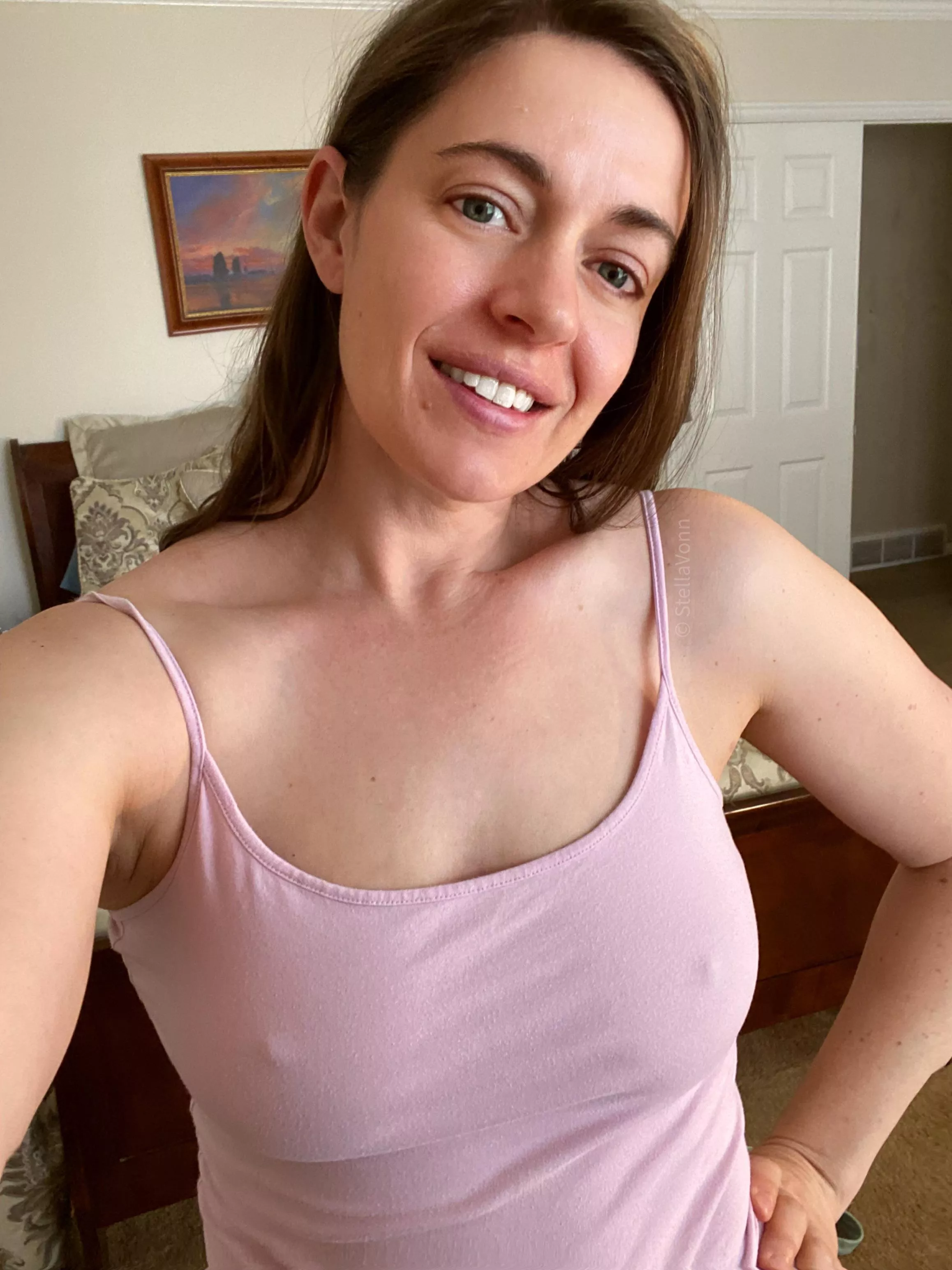 I don’t need a bra to be sexy posted by stellavonn