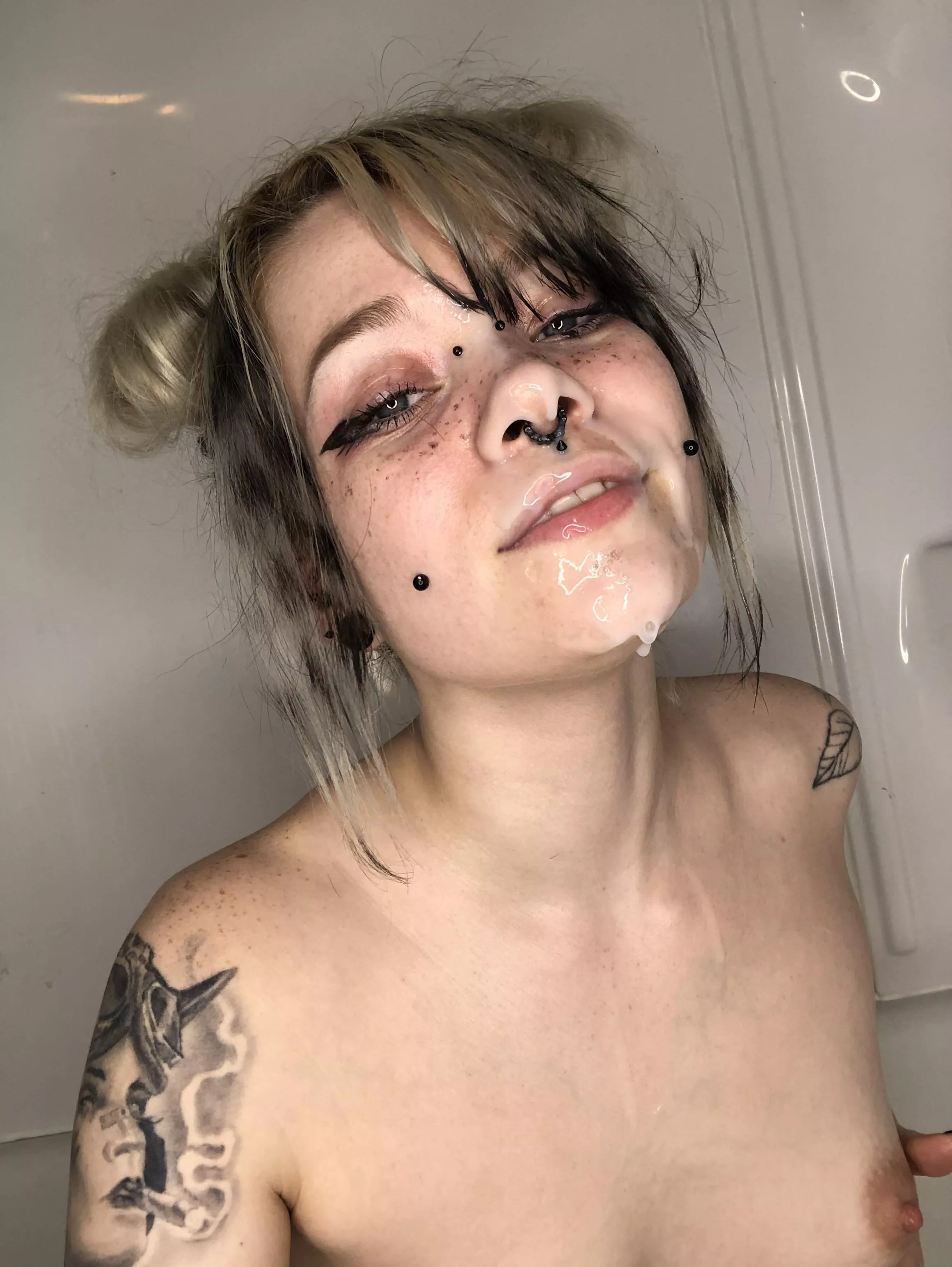 I don’t think I’m messy enough yet, think you can add some more? posted by bbsierrie