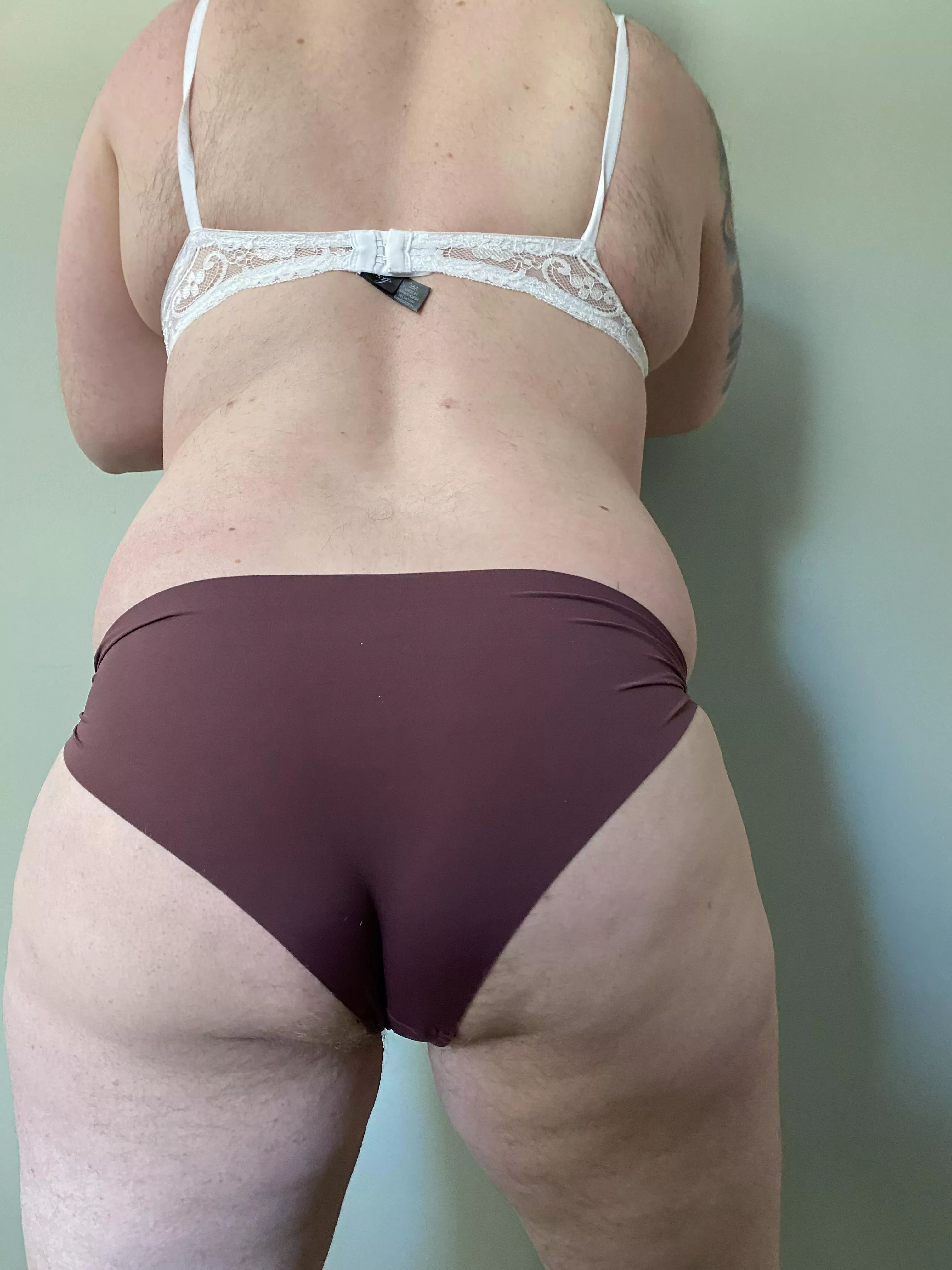 I don’t understand these panties, they don’t ride up my ass, but they don’t cover it either! posted by sfsissy11