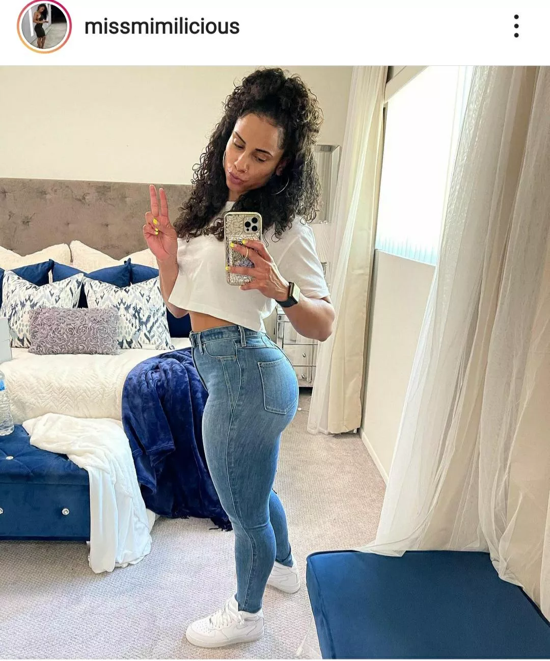 i encourage you all to check out her gram. and she got pretty toes posted by blacksands116