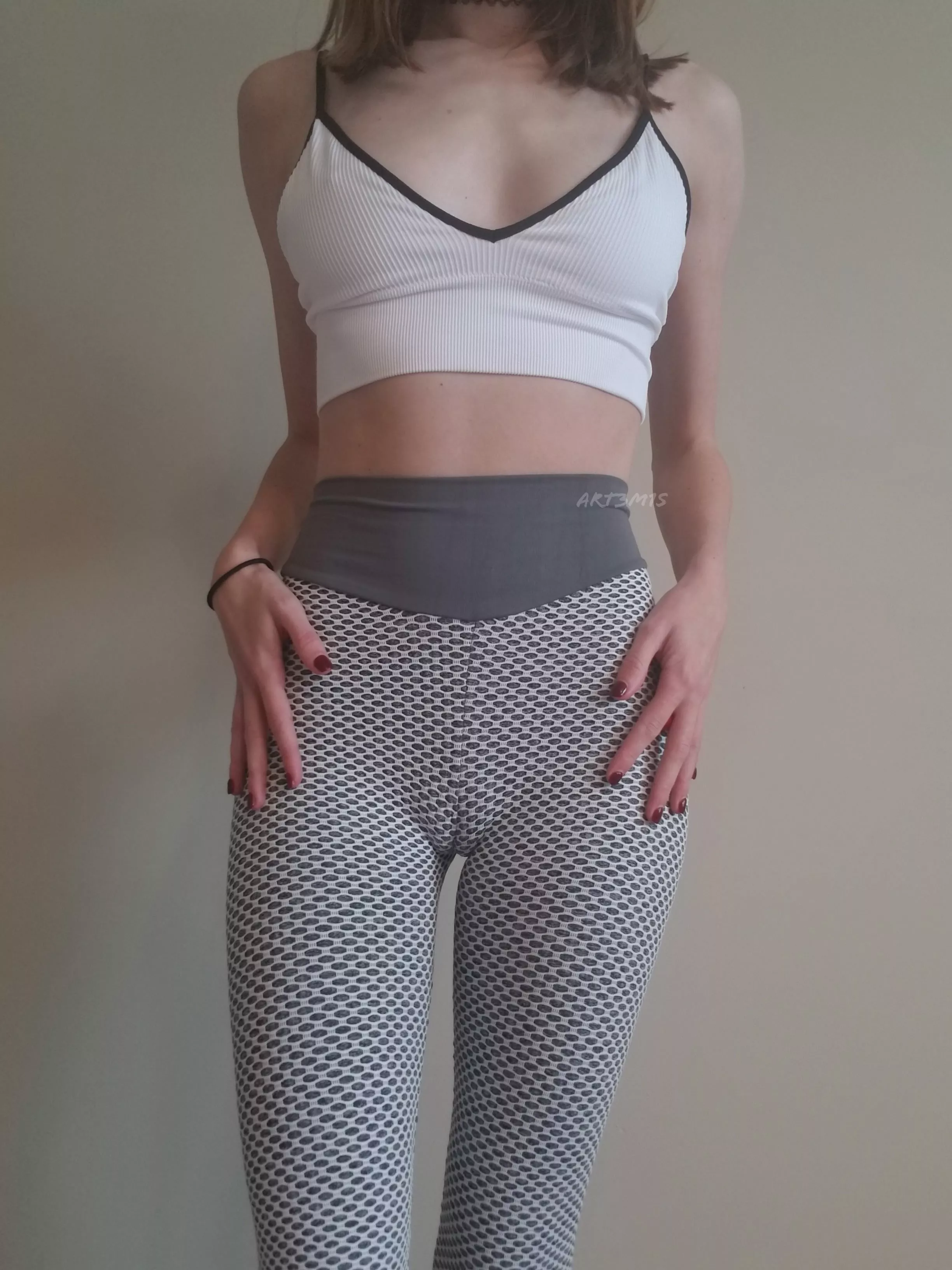 I [F] just wanted to show you my favorite yoga pants posted by Art3m1ss_