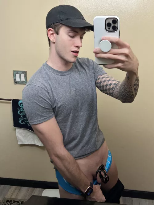 I feel complete when I’m caged 🤤 by FinnAugust