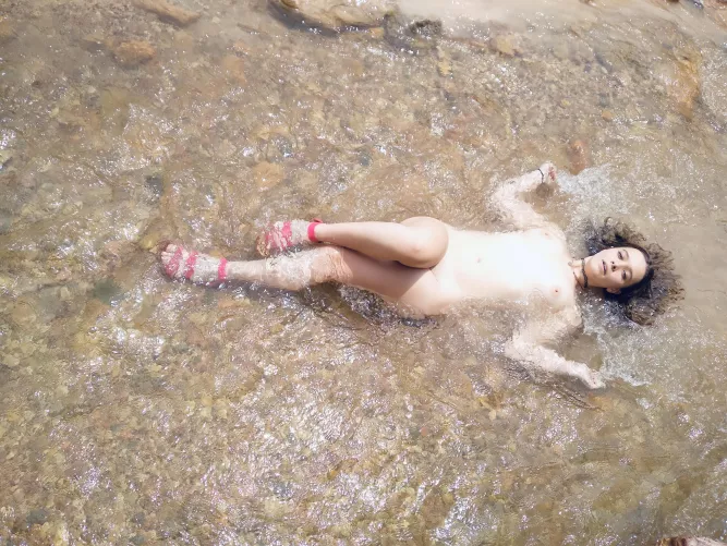 I feel free ❤️ by sexynaturegoddess