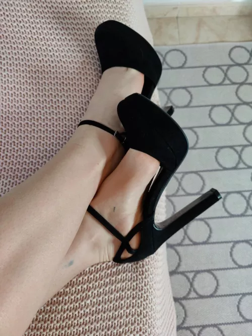 I feel like a goddess in my heels by KiraAbromovich