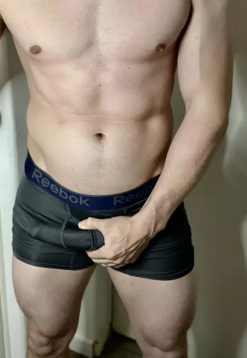 I feel like the bigger my legs get the smaller my 🍆 looks [m] by faphappy29