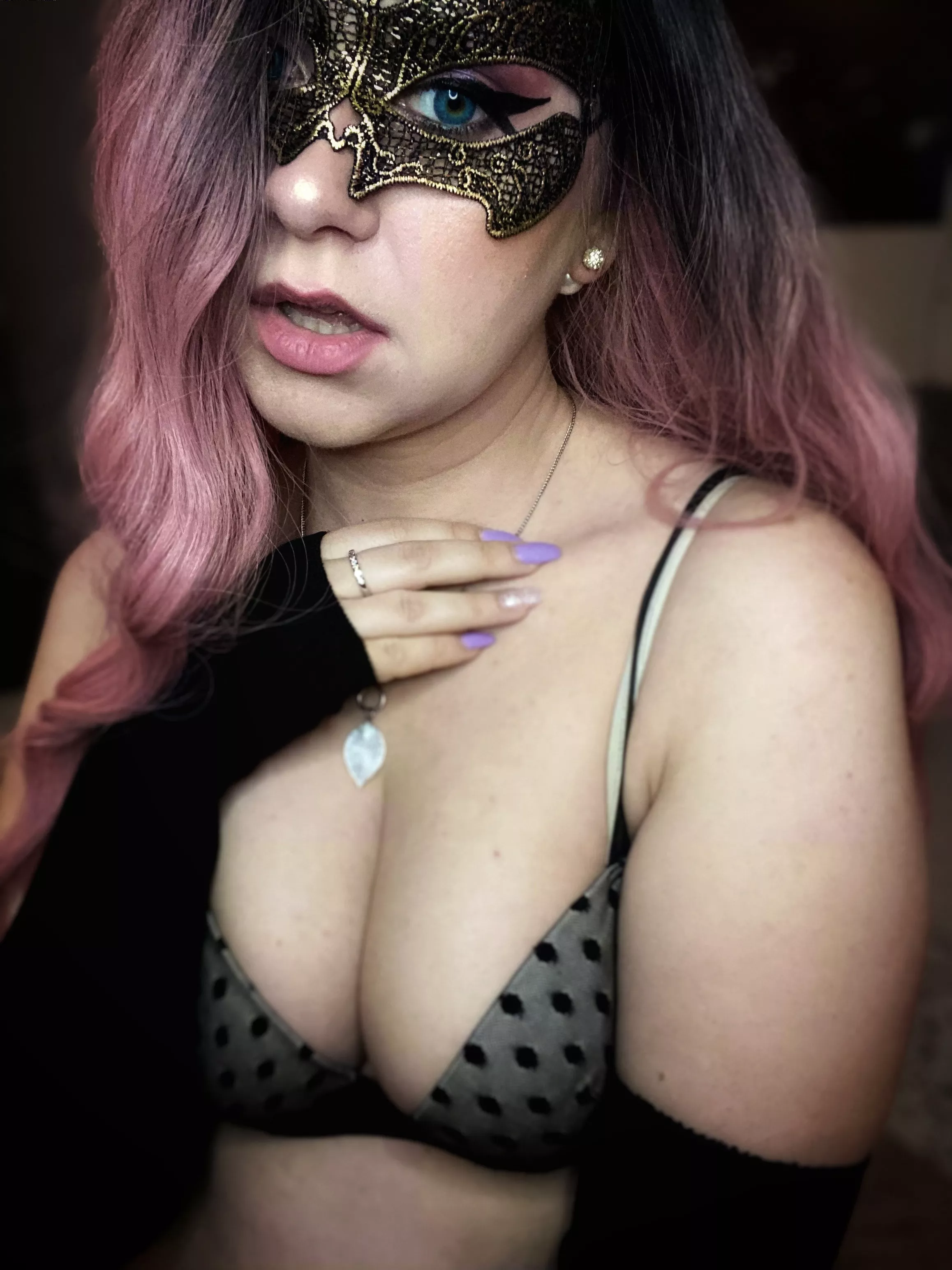 I feel se[x]y today 💖🔥 posted by yourmoonlillie