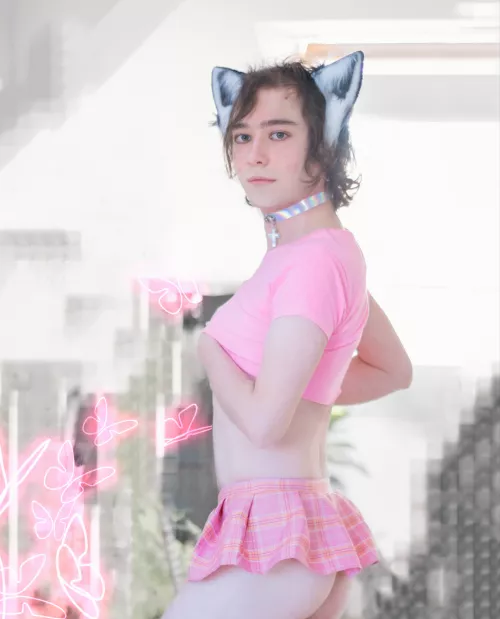 I feel so feline 🙀 Sometimes I like to pretend that I'm a Gen Z version of Charlotte Rampling 😅🐱 by catboycupid