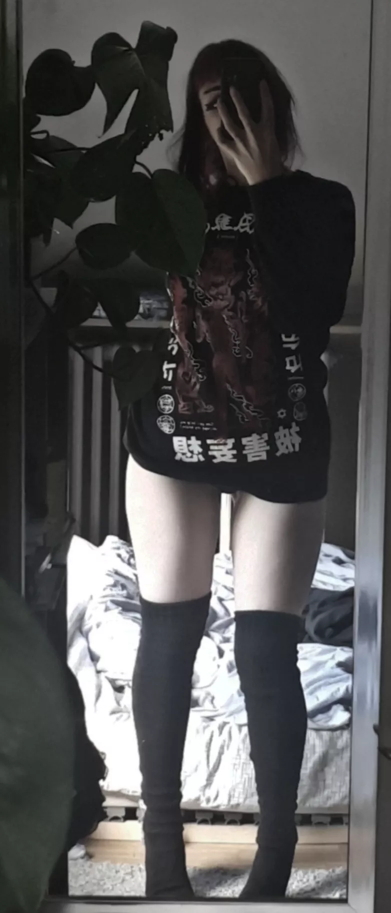 I feel so good with my knee high socks on posted by BrvhTxxbxk
