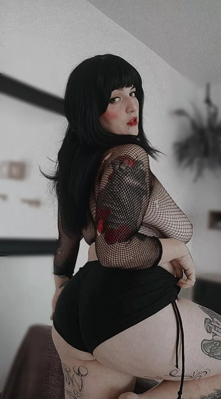 I feel so hot posting here posted by SamLittleChubby