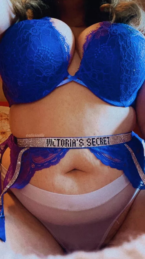 I feel so sexy in this by aliviaxelle