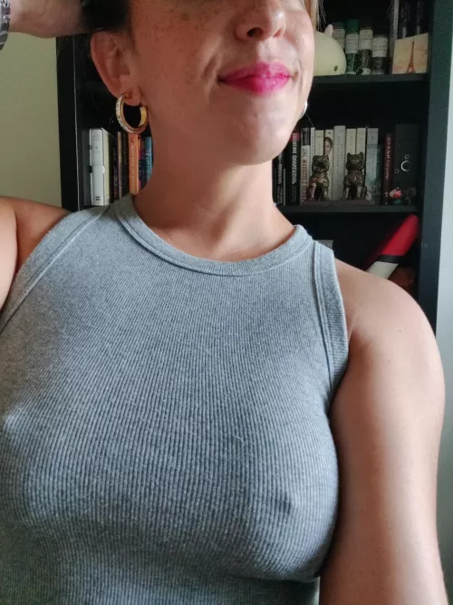 I feel so sexy today 😍 by Sad-Strawberry3976