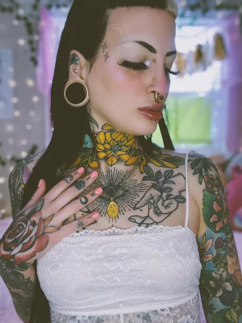 I felt pretty here 🥺🧚‍♀️ [F] by Piixiequeen