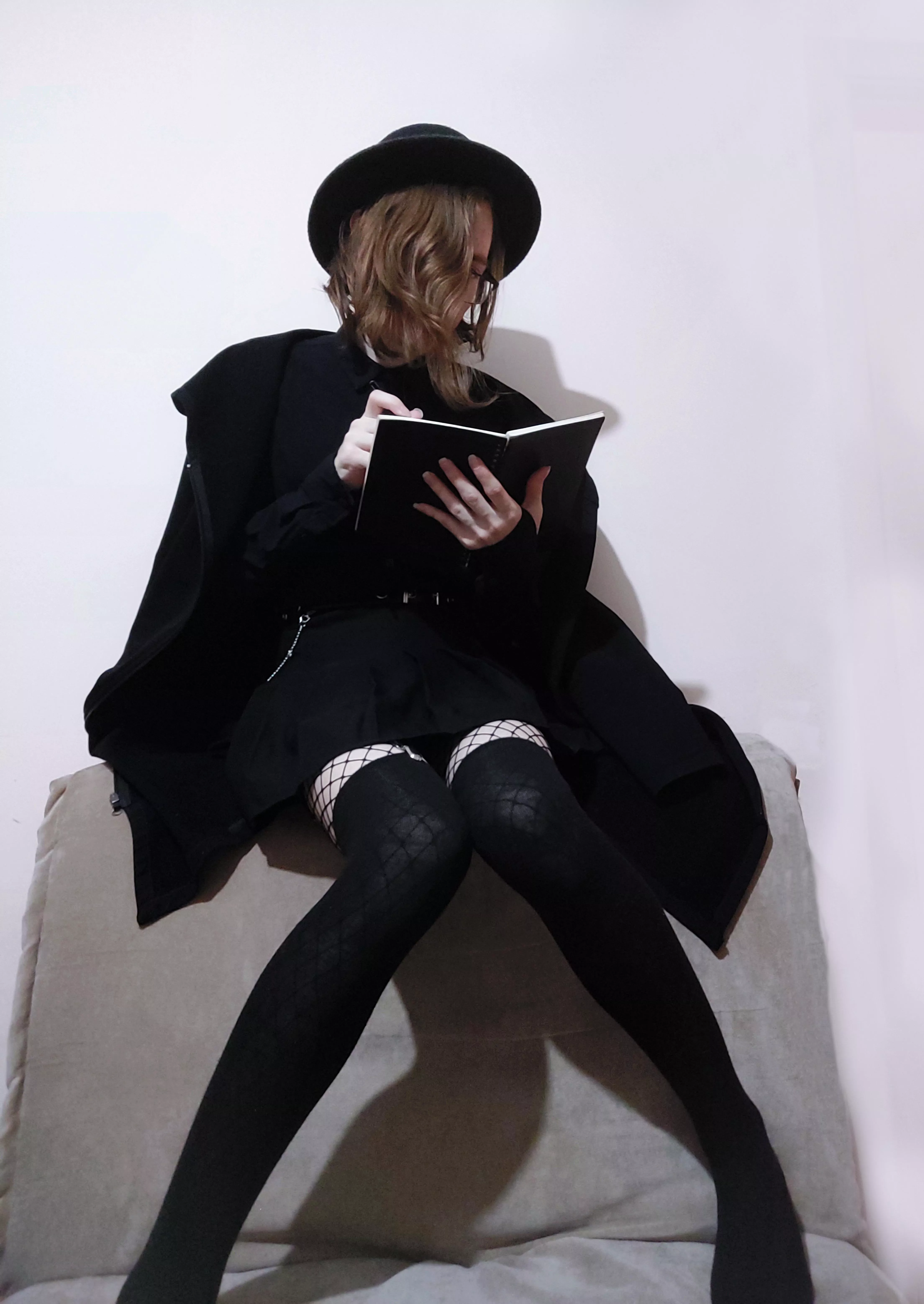 I finally became a witch uwu ♥ . Do you want me to cast some spells on you?🌟 posted by Nar1A_zera