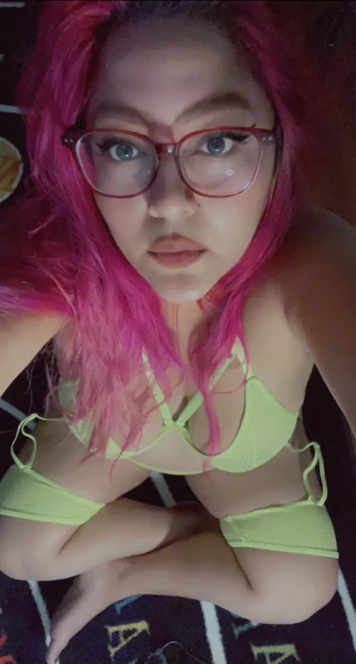 I found another color I like by Break_bubbles