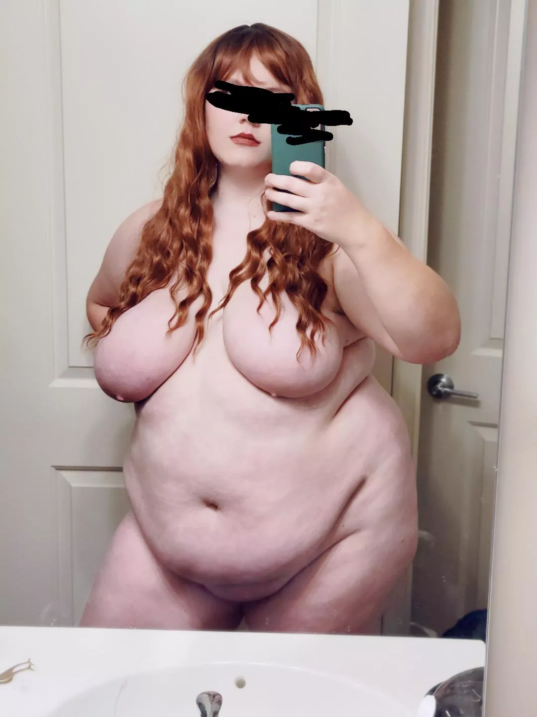 I gained weight, but it just makes me even more fuckable 😛 posted by thickwhitekittycaat