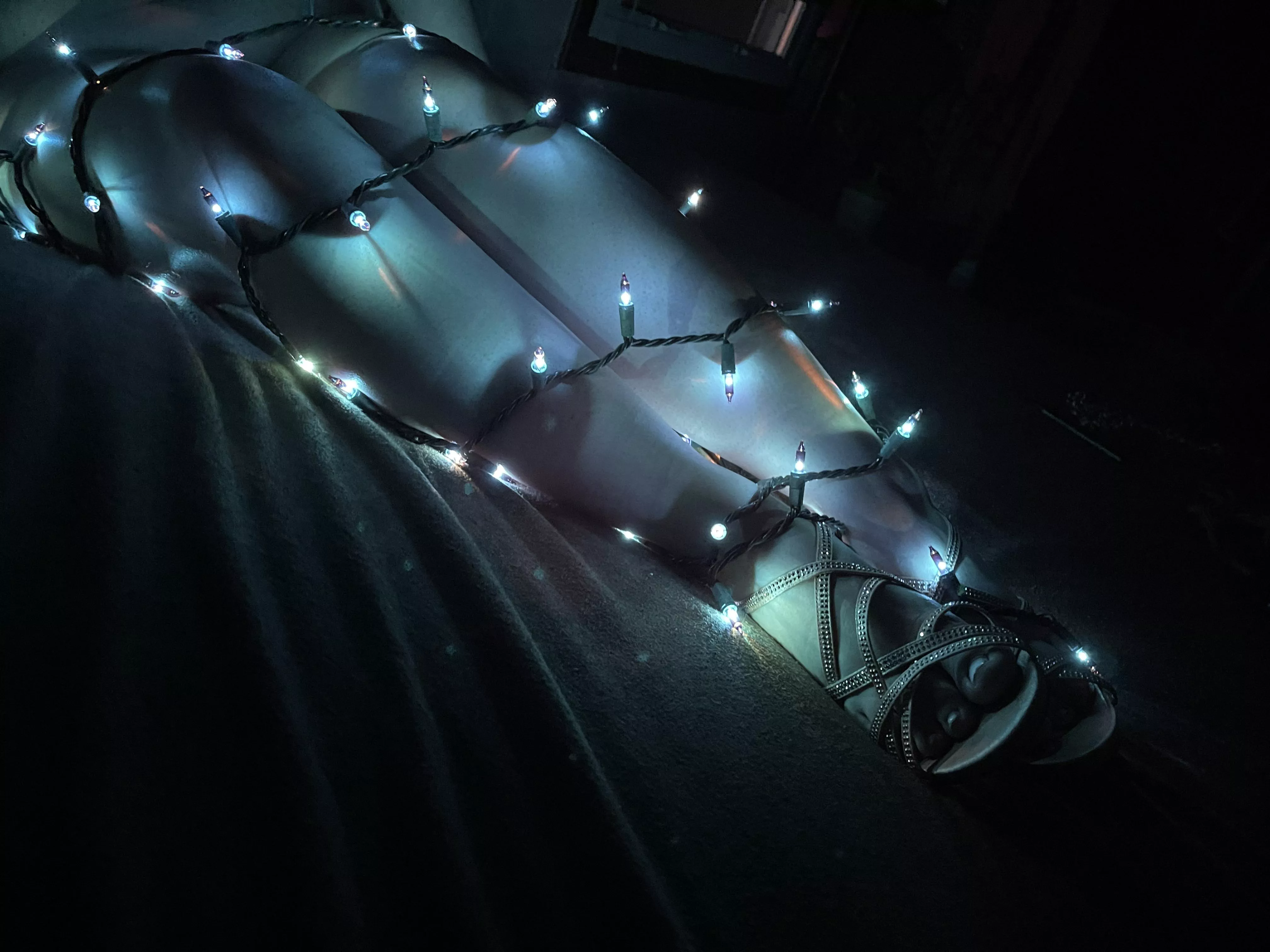 I get so wet when my toes are sucked on!🤤 posted by Bustylix