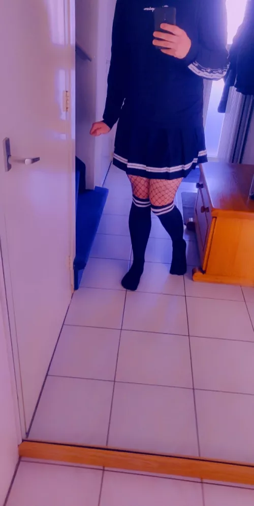 I get to wear cute clothes on my 21st birthday :D by vettepad