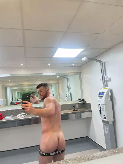 I got a hairy ass for you by Comfortable-Bank-630