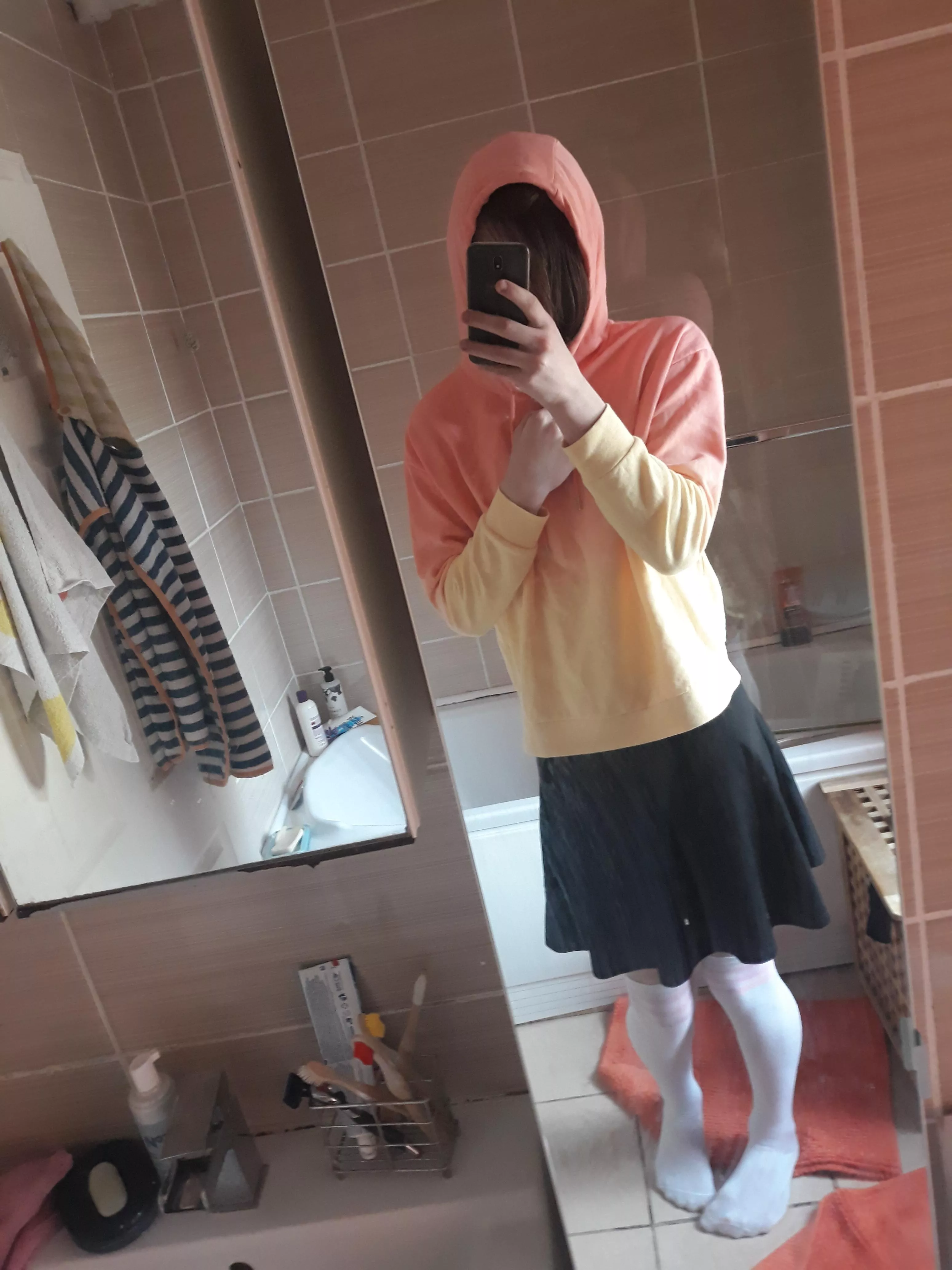 I got a new hoodie. what do you think? posted by YFNS47