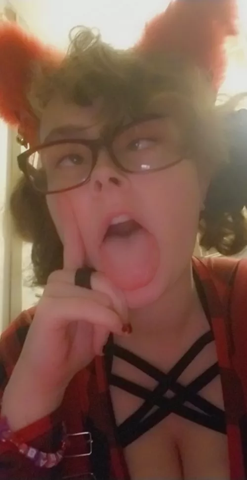 i got new cat ears 💕💕 by CrimsonBunnyPlays