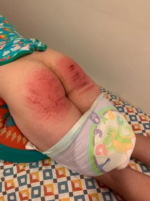 I guess bratting before bedtime is a bad idea 🙈 posted by terrible-twos