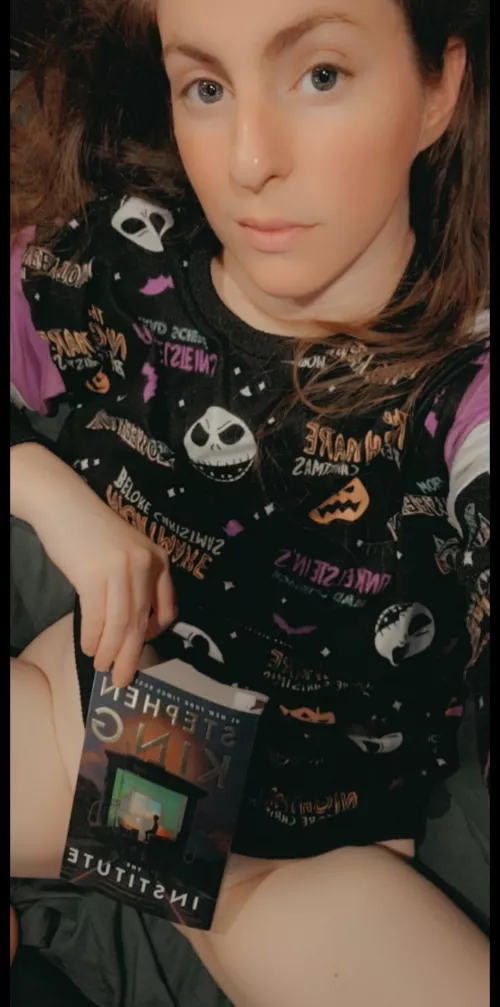 I had a long day. Eat me while I read? 😋🖤🤤 by Ivory_Reign