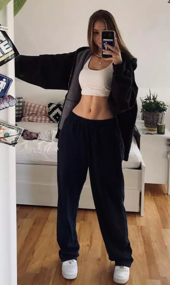 I had a pretty wild workout [f]22 posted by Affectionate_Tip_990