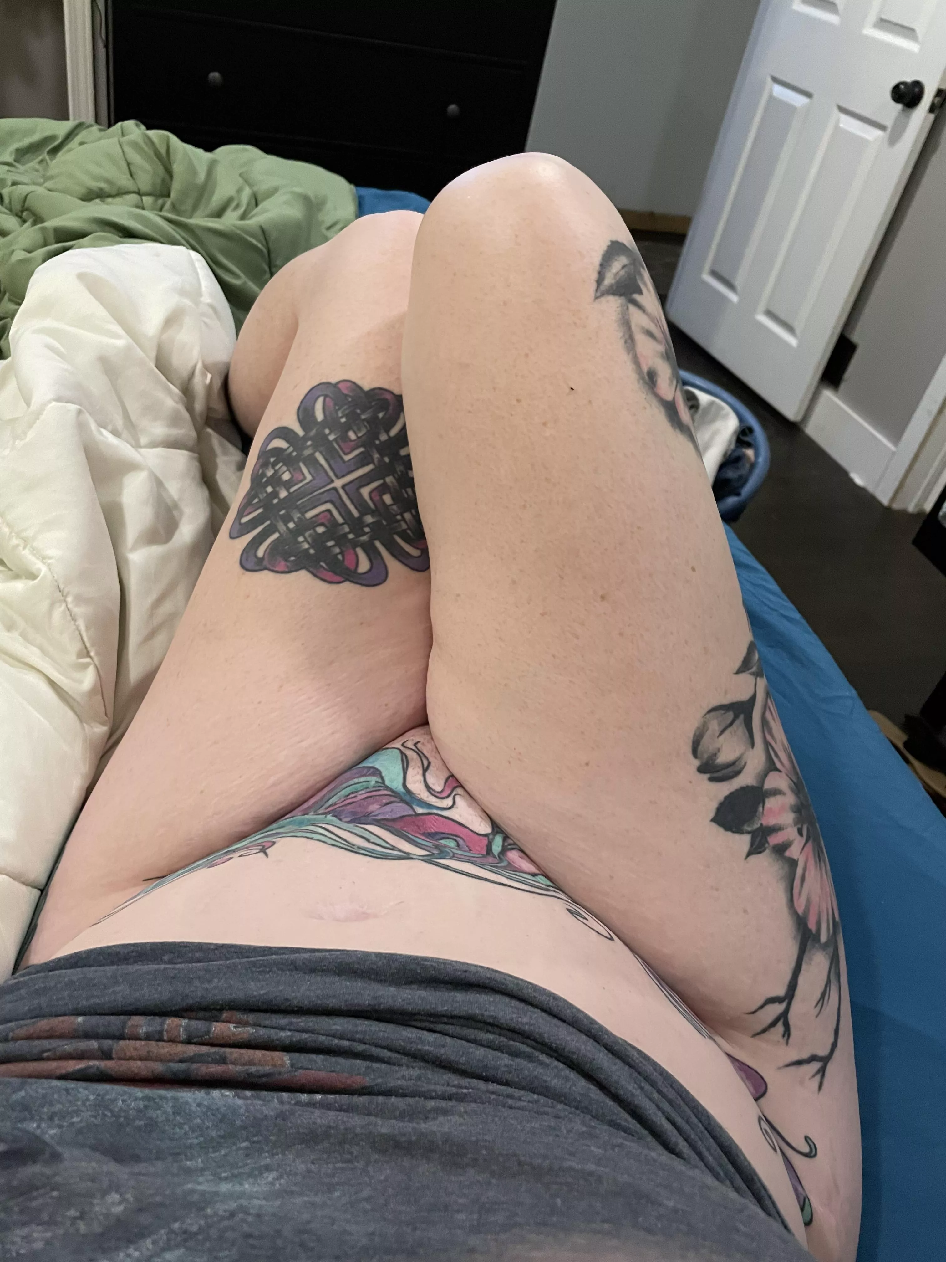 I have a lot more posted by swingingpeaches