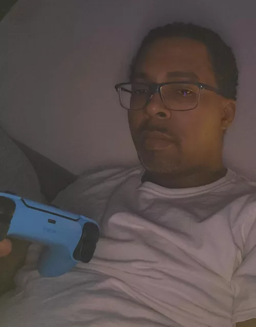 I have been here B4...I think 😅. I play lots of games...jus not the popular ones. will be 40 this year😅. by Indo-Ken