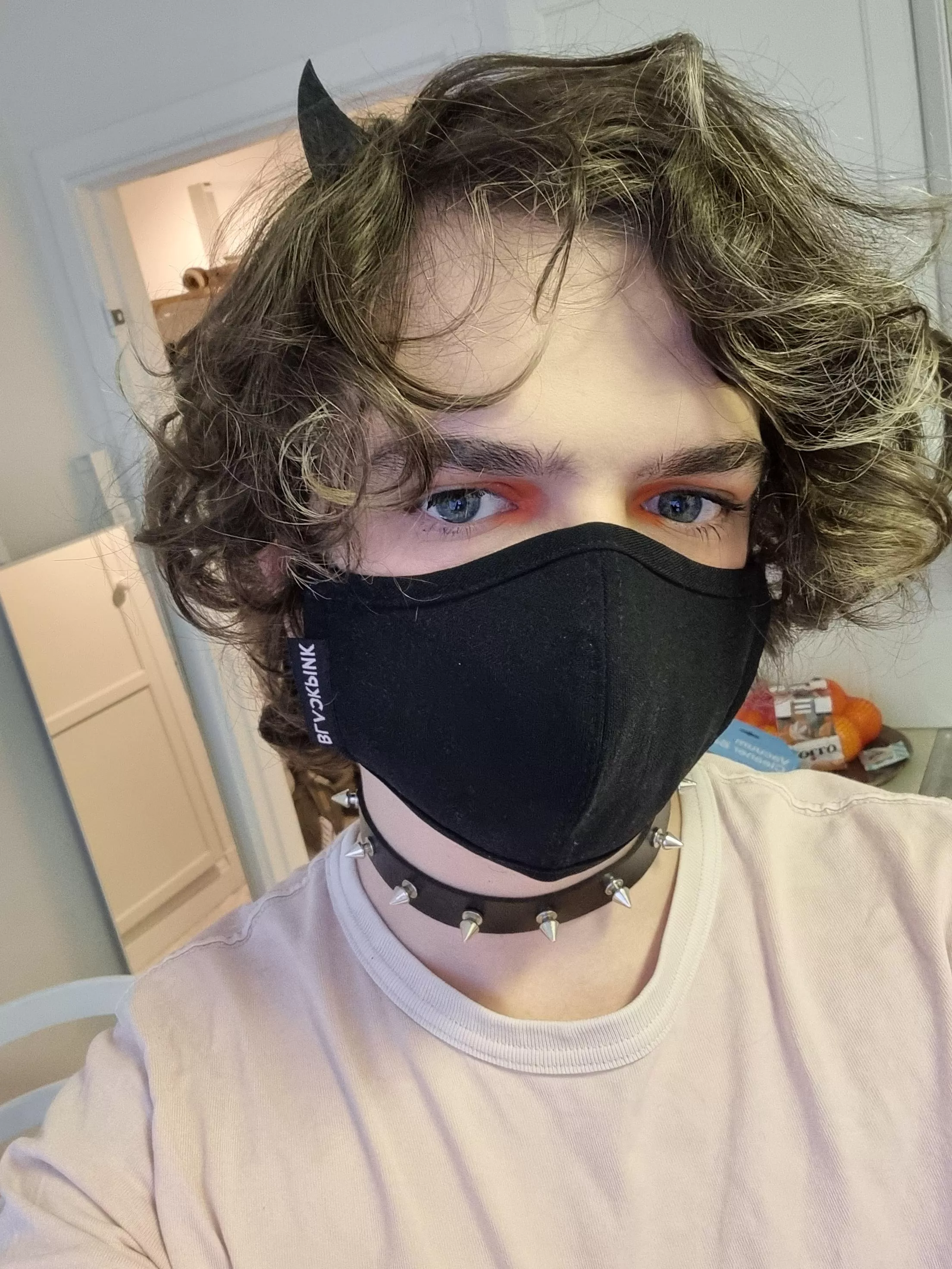 I have been trying out some different makeup colors, what do you think of this one? posted by ozzyuwuozzyuwu