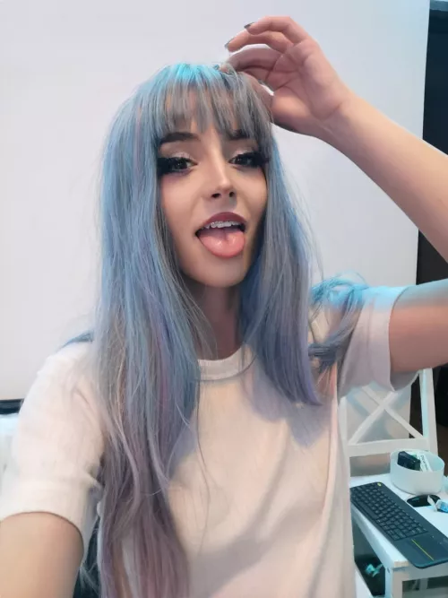 I have braces, is that a problem for you? by miremi137